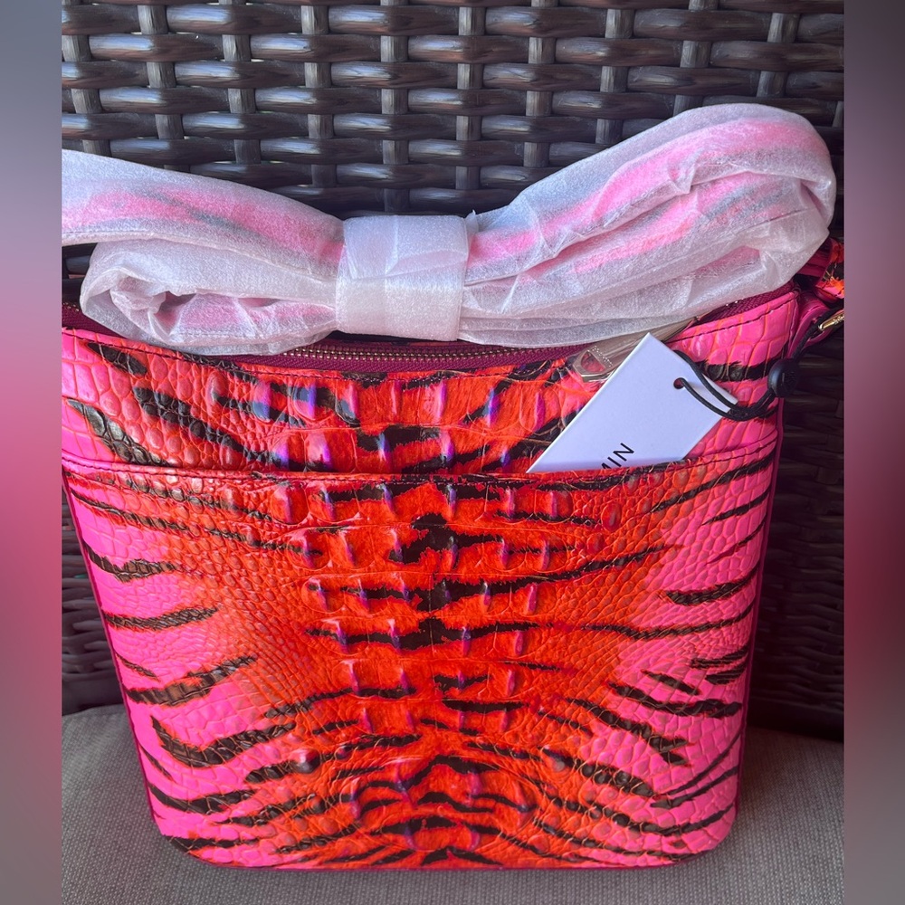 NWT Brahmin Set Katie Crossbody & Credit Card Wallet in Pink Feline - Picture 5 of 16